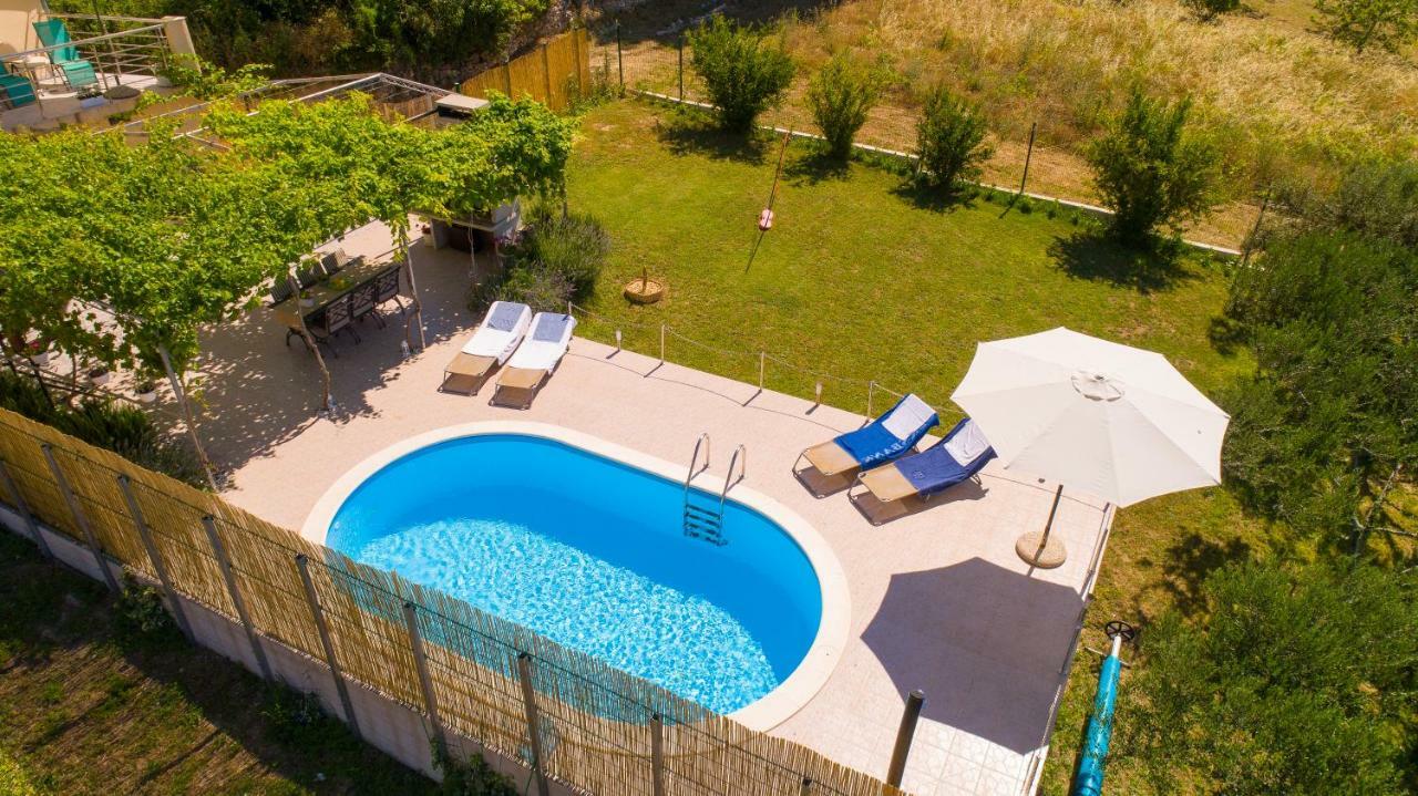 Rupotina With A Large Yard, Pool And A Beautiful View